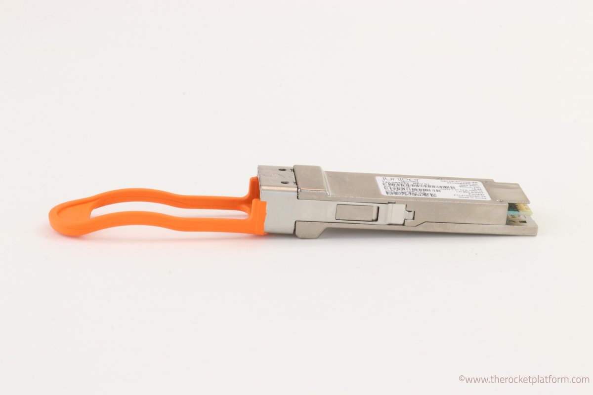 QSFPP-4X10GE-SR - Juniper 40G QSFP+ Breakout into 4x10GBASE SR Ethernet module