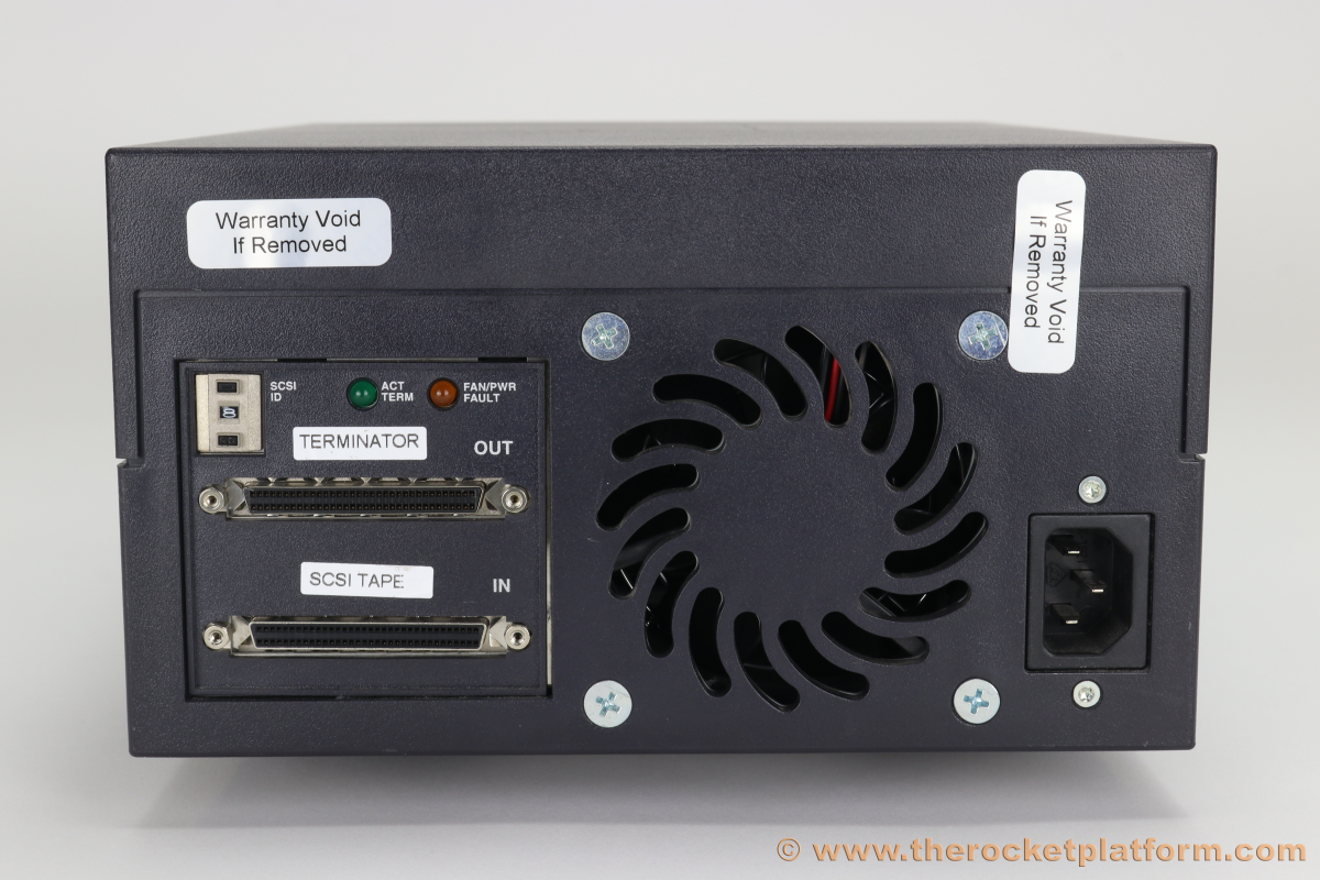 7Y430 - Dell LTO-1 External Tabletop SCSI Tape Drive