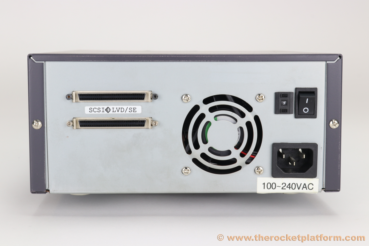 8D218 - Dell DLT-1 External Tabletop SCSI Tape Drive