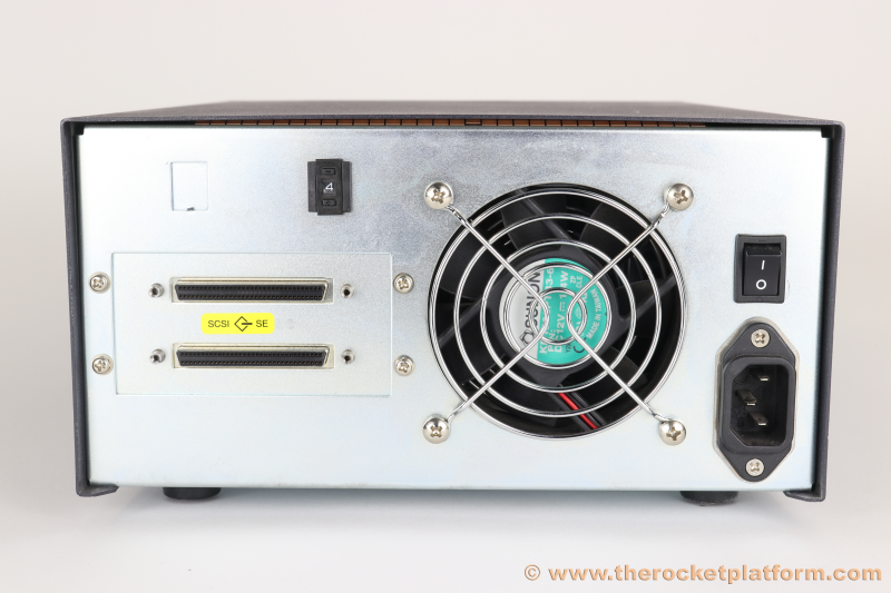 9C127 Dell DLT7000 External Tabletop SCSI Tape Drive