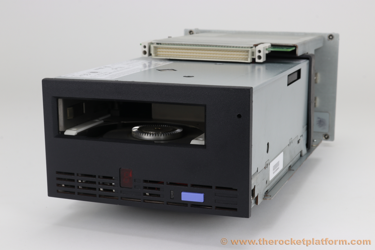 7Y244 - Dell PowerVault 132T LTO-1 SCSI Tape Drive