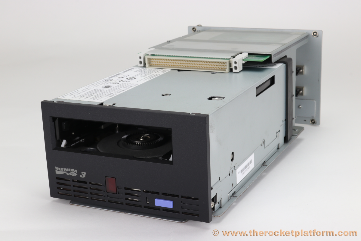 NF678 - Dell PowerVault 132T LTO-3 SCSI Tape Drive