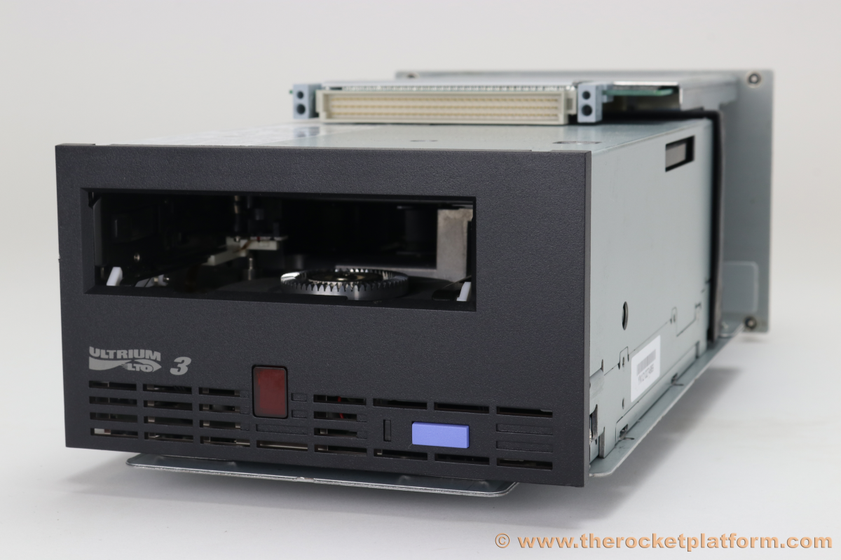 8-00349-01 - Dell PowerVault 132T LTO-3 FC Tape Drive