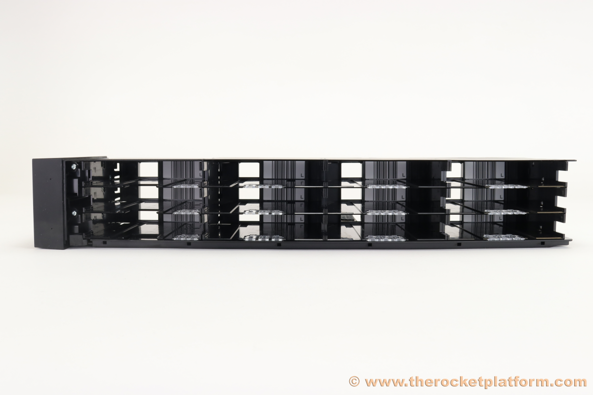 0GW015 - Dell PowerVault TL4000 Left I/O Magazine Black 