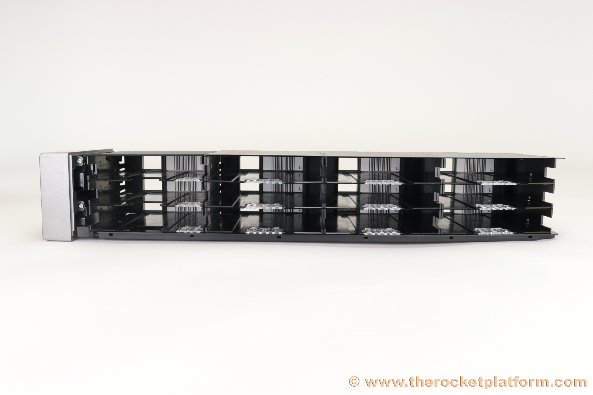 0GW015 - Dell PowerVault TL4000 Left I/O Magazine Silver 