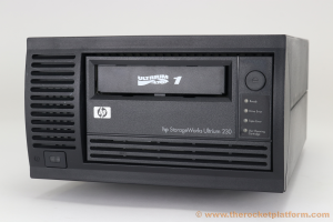 Q1517A - HP LTO-1 External Tabletop SCSI Tape Drive