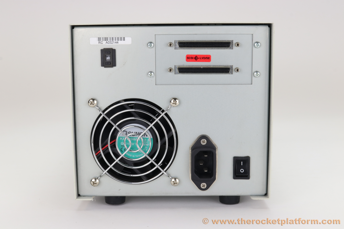 TR-S12BA-YF - Quantum SDLT220 External Tabletop SCSI Tape Drive